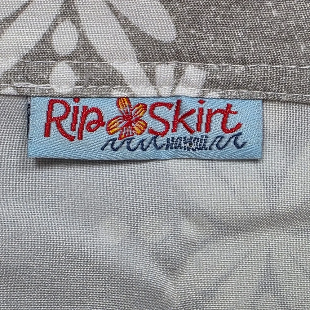 RipSkirt Hawaii Paia Maui Grey White Floral Wrap Skirt Length 2 Adjustable Large
